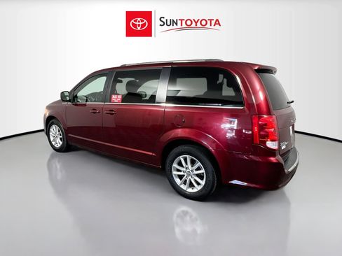 Used 2018 Dodge Grand Caravan SXT image 6