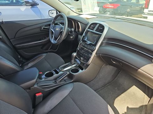 Used 2016 Chevrolet Malibu LT w/ Power Convenience Package FWD image 5