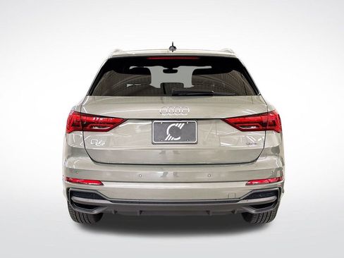 Certified 2023 Audi Q3 2.0T Premium Plus w/ Premium Plus Package image 4