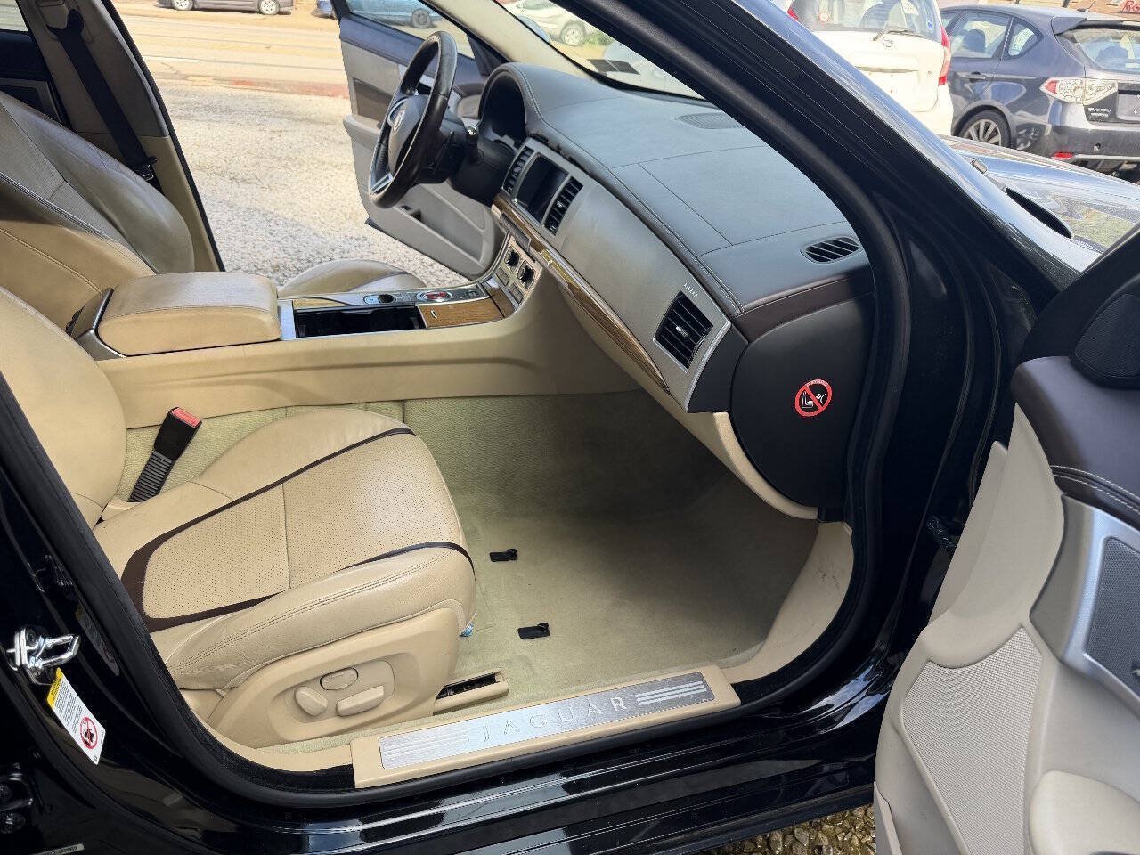 Used 2013 Jaguar XF Supercharged RWD image 17
