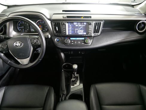 Used 2016 Toyota RAV4 Limited AWD/4WD image 10