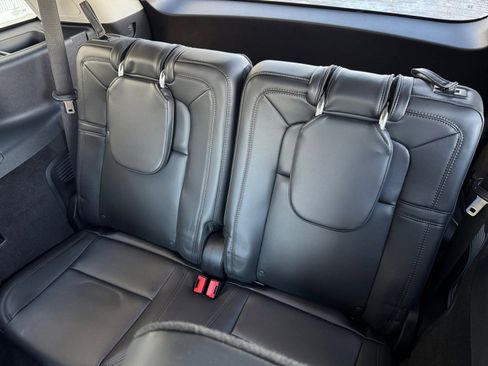 Used 2025 Lincoln Aviator Reserve w/ Equipment Group 201A image 18