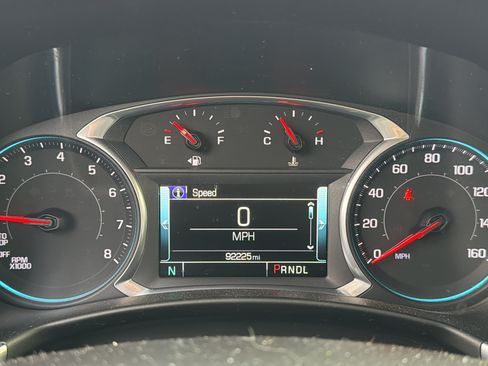 Used 2018 Chevrolet Equinox Premier AWD/4WD image 12
