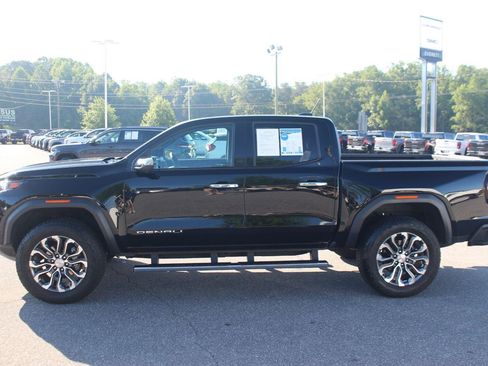Used 2024 GMC Canyon Denali AWD/4WD image 4