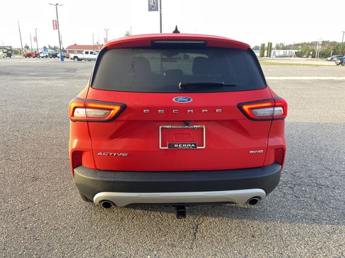 Used 2024 Ford Escape Active AWD/4WD image 5