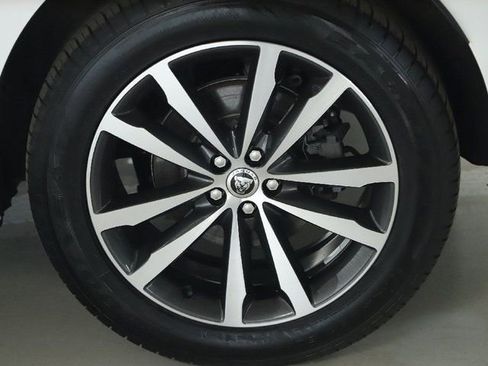 Used 2025 Jaguar F-PACE R-Dynamic S image 42