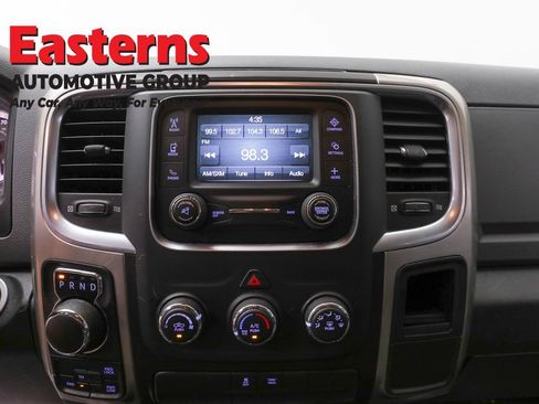 Used 2019 RAM 1500 Classic SLT AWD/4WD image 11