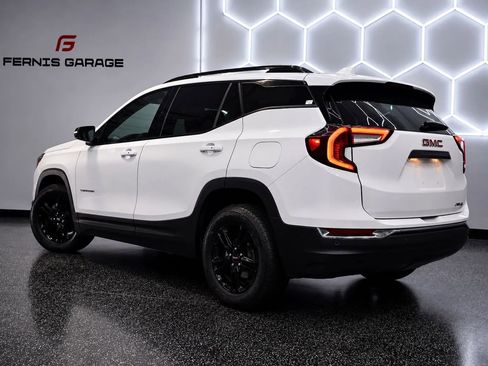 Used 2024 GMC Terrain AT4 AWD/4WD image 23