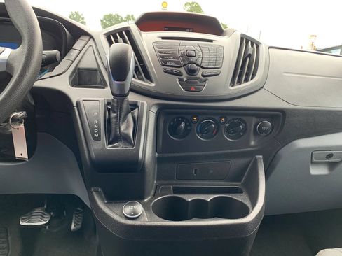 Used 2018 Ford Transit 350 XL RWD image 15
