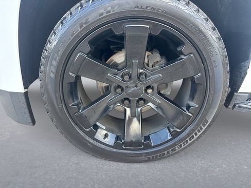 Used 2019 Chevrolet Tahoe Premier AWD/4WD image 10