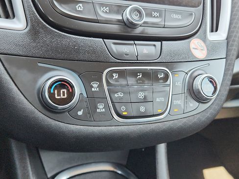 Used 2024 Chevrolet Malibu LT image 16