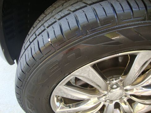 Used 2012 Kia Sorento SX image 7