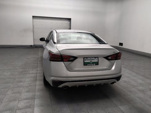 Used 2019 Nissan Altima 2.5 SL FWD image 6