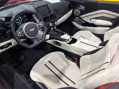 Used 2023 Aston Martin V8 Vantage Roadster RWD image 6