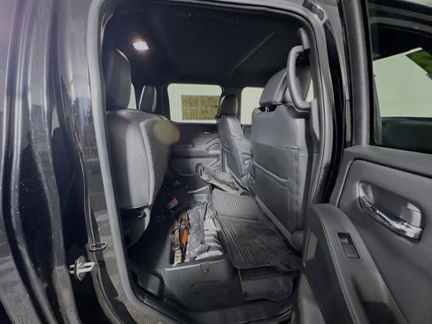 Used 2022 Nissan Frontier PRO-4X w/ Pro-4X Premium Package image 33