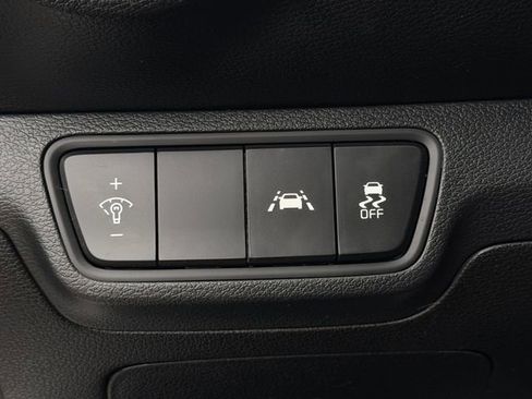 Used 2020 Kia Forte LXS FWD image 19