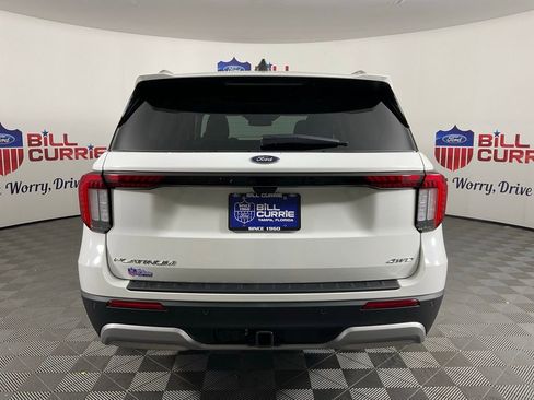 New 2026 Ford Explorer Platinum AWD/4WD image 4