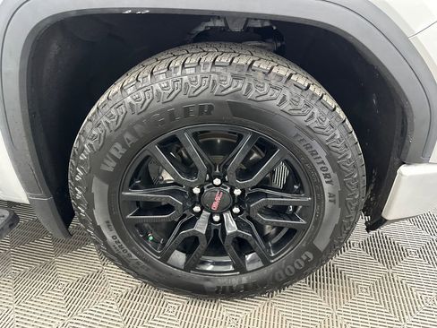 Used 2021 GMC Sierra 1500 Elevation RWD image 13