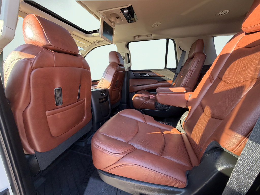Used 2019 Cadillac Escalade Premium Luxury AWD/4WD image 56