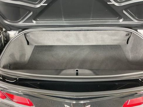 Used 2015 Chevrolet Corvette Stingray Convertible RWD image 25