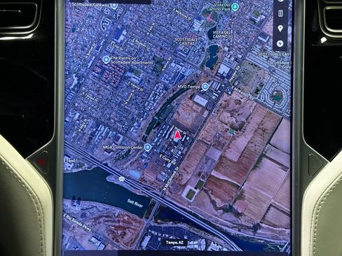 Used 2017 Tesla Model X 75D image 46