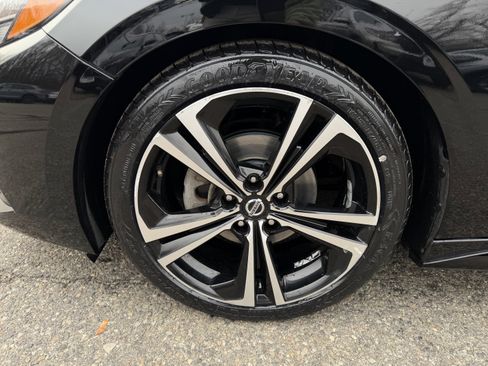 Used 2020 Nissan Sentra SR image 8