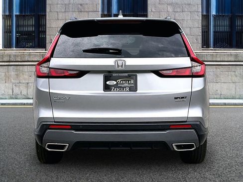 Used 2023 Honda CR-V Sport Touring image 4