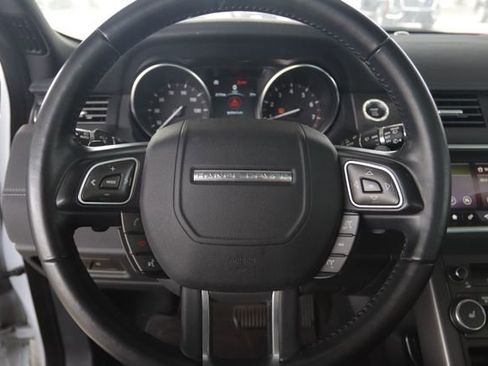 Used 2018 Land Rover Range Rover Evoque Landmark Edition image 7