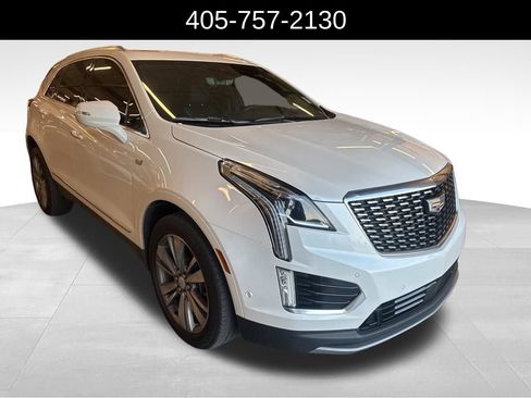 Used 2021 Cadillac XT5 Premium Luxury w/ Platinum Package FWD image 2