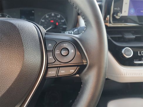 Used 2023 Toyota Corolla SE image 21