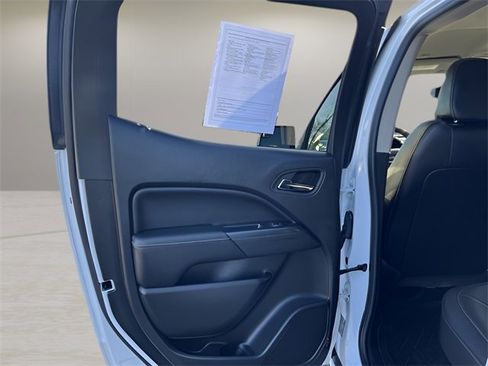 Used 2018 GMC Canyon SLT w/ Driver Alert Package image 40