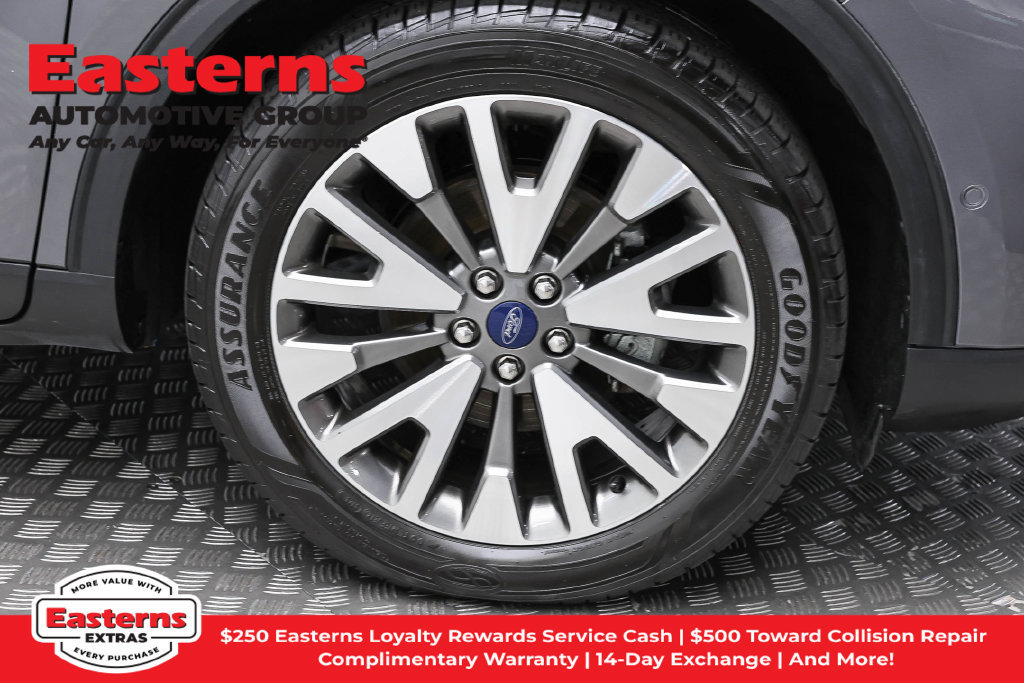 Used 2021 Ford Escape Titanium AWD/4WD image 34