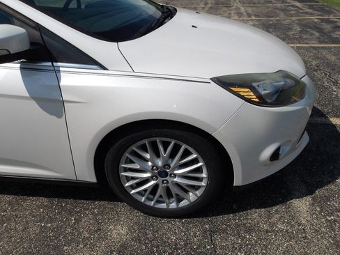 Used 2013 Ford Focus Titanium FWD image 31