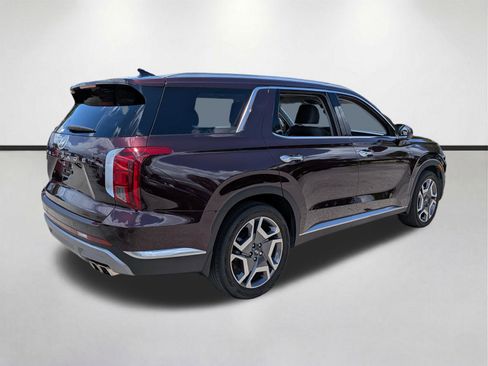Used 2023 Hyundai Palisade Limited FWD image 3