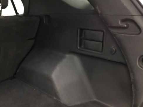Used 2019 Chevrolet Equinox LT FWD image 17
