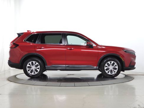 Used 2025 Honda CR-V LX image 11