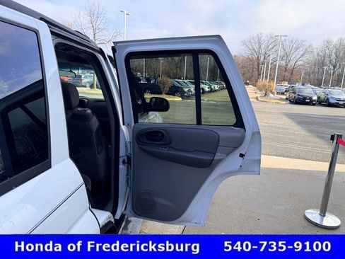 Used 2003 Chevrolet TrailBlazer LS w/ Preferred Equipment Group image 9