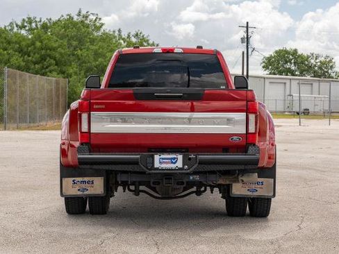 Certified 2022 Ford F450 Platinum w/ FX4 Off-Road Package AWD/4WD image 7