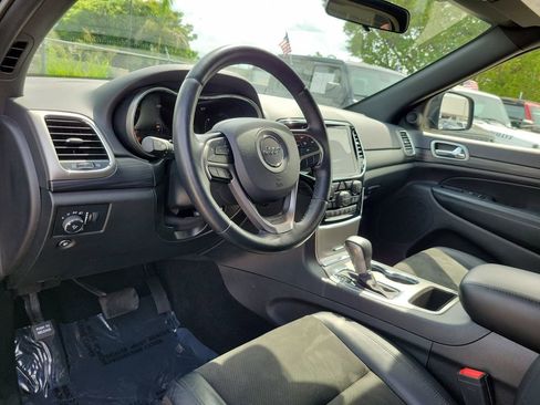 Used 2021 Jeep Grand Cherokee Laredo X RWD image 8