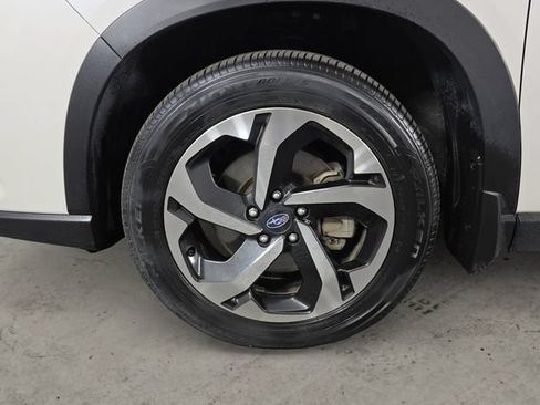 Used 2023 Subaru Forester Touring AWD/4WD image 9