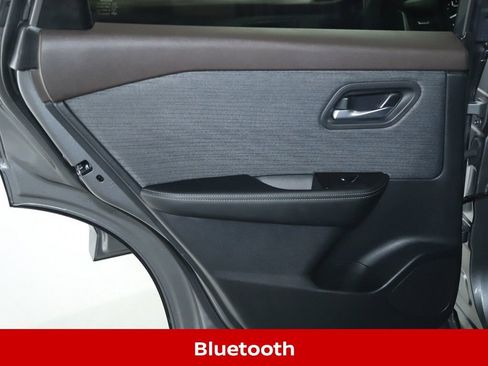 Certified 2023 Nissan Rogue SV image 15