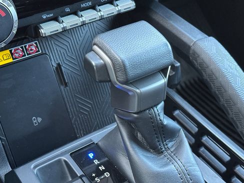 Used 2024 Toyota Tacoma SR5 image 21