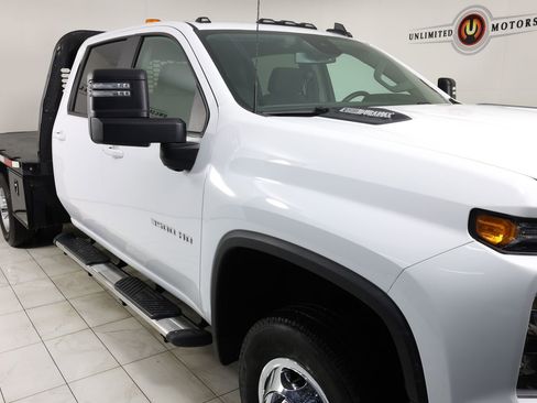 Used 2024 Chevrolet Silverado 3500 LT w/ Convenience Package image 38