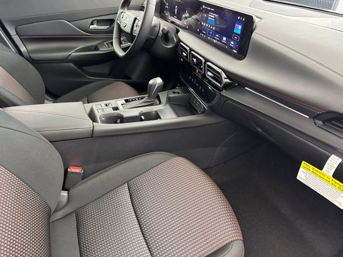 New 2026 Nissan Sentra SR FWD image 14