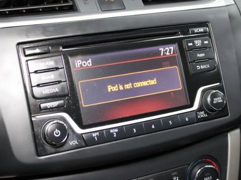 Used 2015 Nissan Sentra SV image 16