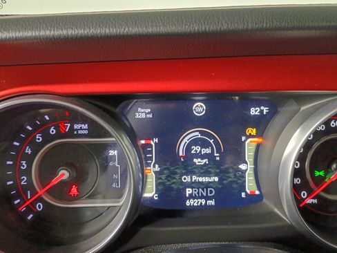 Used 2018 Jeep Wrangler Unlimited Rubicon w/ Dual Top Group image 29
