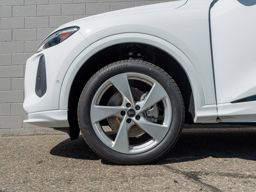 New 2026 Audi Q5 Premium Plus AWD/4WD image 7