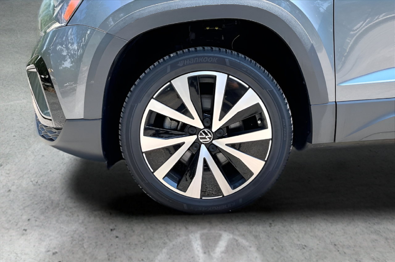 Used 2022 Volkswagen Taos SE w/ IQ.Drive SE Package FWD image 34