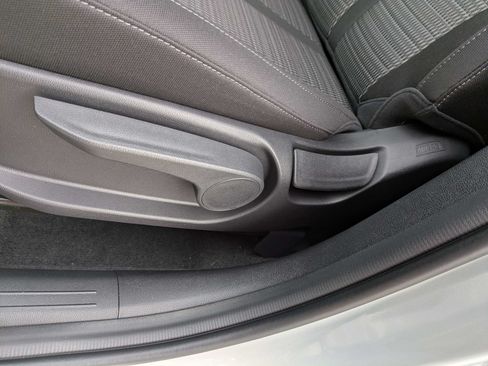New 2026 Kia Sorento LX FWD image 23
