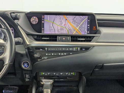 Used 2020 Lexus ES 300h w/ Accessory Package FWD image 41